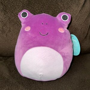NWT, 8in Squishmallow “Philomena”